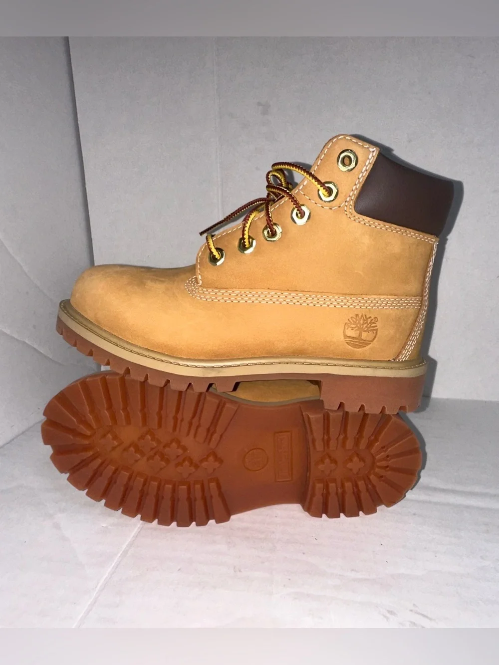 Timberland 12709 Youth 6-Inch Premium Waterproof Boots Wheat Nubuck Size 1